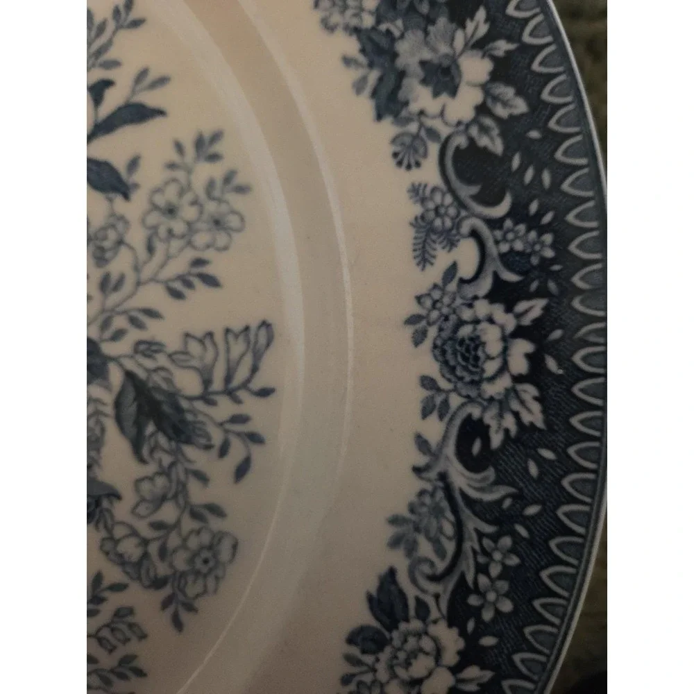 Hara English Garden Dinner Plate Japan 11 3/4 inches Blue‎ White Floral Basket